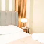 Noah Gate & Otel Napoli