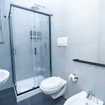 Noah Gate & 4* Napoli