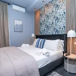 Noah Gate & Otel