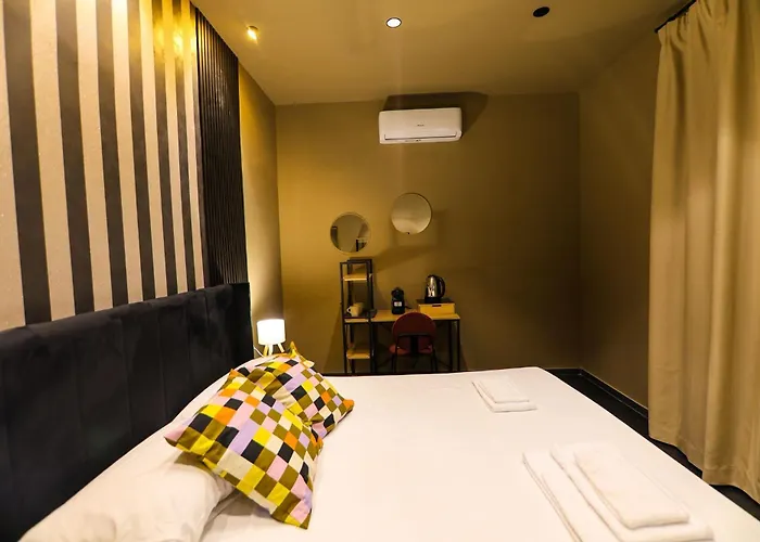 فندق Noah Gate & 4*