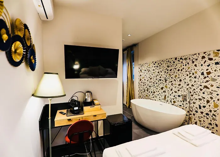 Отель Noah Gate & Неаполь