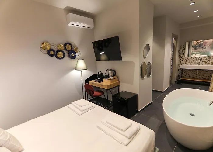 Noah Gate & 4* Napoli