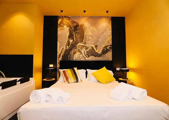 Noah Gate & Hotel Napoli