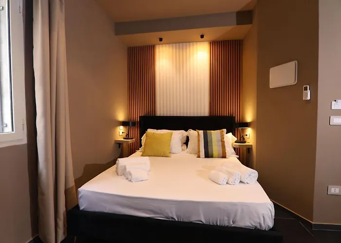 Noah Gate & Hotel Napoli